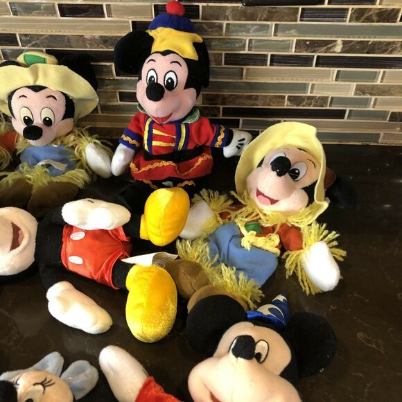 Lot Of 8 Disney Mickey & Minnie Mouse Plush toys Stuffed Animals 9-11” +‎ Pin - Picture 4 of 6